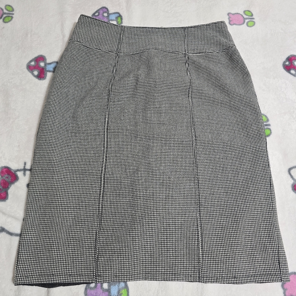 Worthington Black and White Houndstooth Pencil Skirt